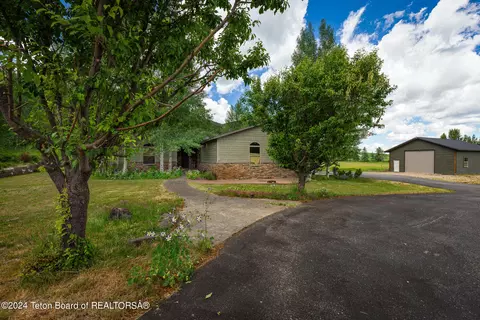4767 Paradise Springs Rd, Victor, ID 83455 photo 6