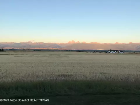 1287 Horseshoe Ln, Driggs, ID 83422 photo 10