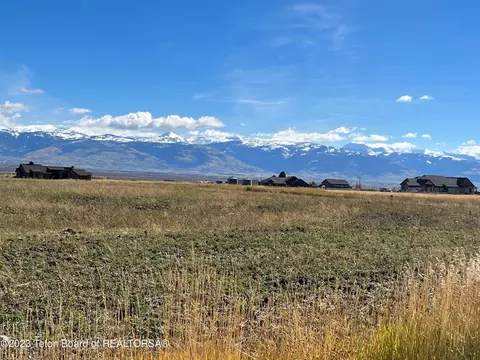 1287 Horseshoe Ln, Driggs, ID 83422 photo 8