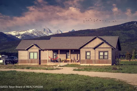 1549 Buckskin Loop, Victor, ID 83455 photo 1