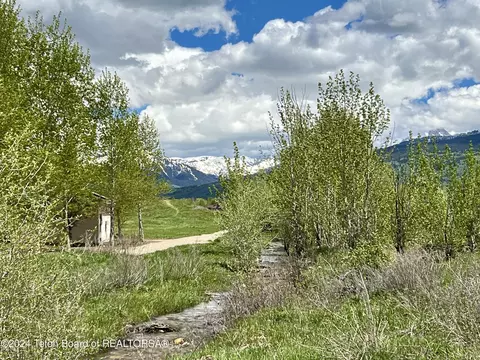1105 Pawnee Rd, Driggs, ID 83422 photo 5