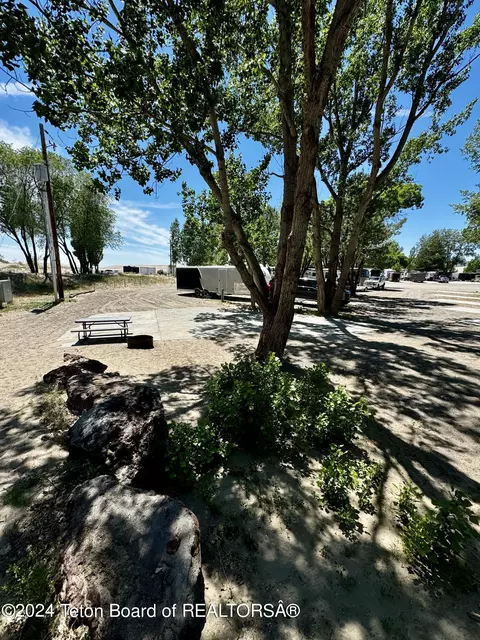 865 Red Rd, Saint Anthony, ID 83445 photo 3