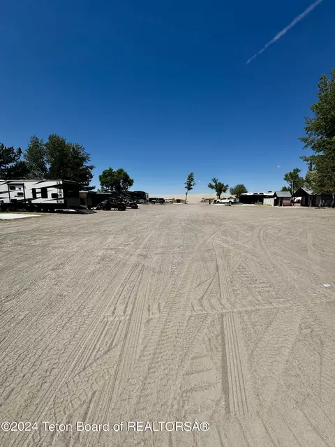 865 Red Rd, Saint Anthony, ID 83445 photo 7