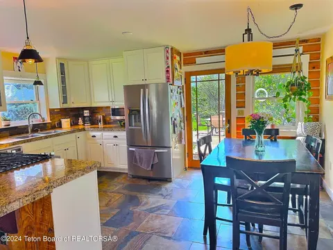 1907 Mount Davidson Dr, Driggs, ID 83422 photo 9