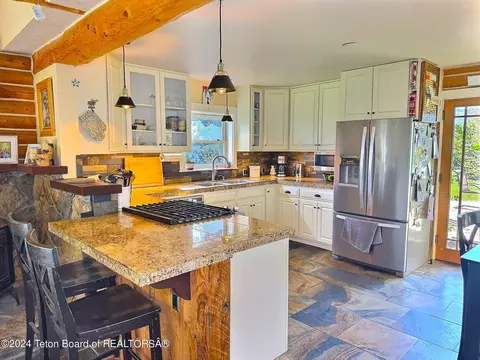 1907 Mount Davidson Dr, Driggs, ID 83422 photo 10