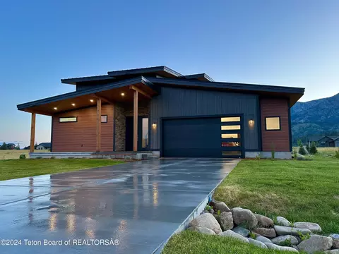 352 Aster Loop, Alpine, WY 83128 photo 1