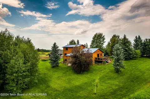 1905 N Beaver Dr, Alta, WY 83414