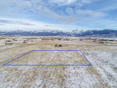 306 Treasure Mountain Loop, Driggs, ID 83422 photo 3