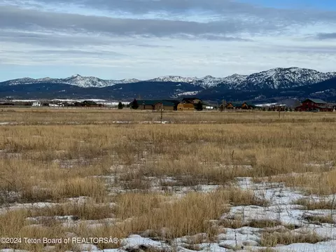 306 Treasure Mountain Loop, Driggs, ID 83422 photo 9