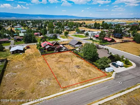 820 Dusty Trl, Driggs, ID 83422 photo 3