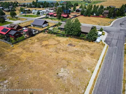 820 Dusty Trl, Driggs, ID 83422 photo 8