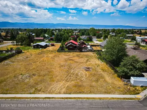 820 Dusty Trl, Driggs, ID 83422 photo 7