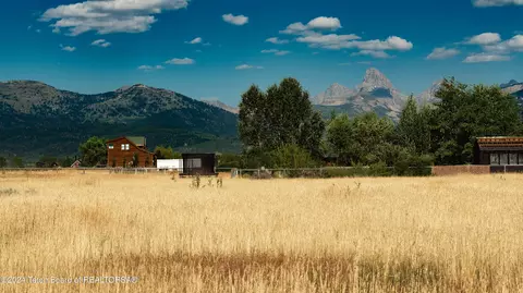 786 Wild Cat Canyon Loop, Driggs, ID 83422 photo 3