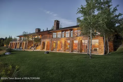 1605 N Amangani Dr, Jackson, WY 83001