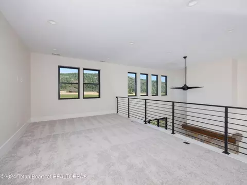 606 Royal Elk Cir, Victor, ID 83455 photo 18