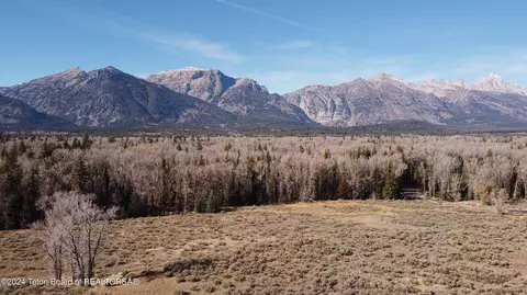 8625 Porter Loop, Jackson, WY 83001 photo 20