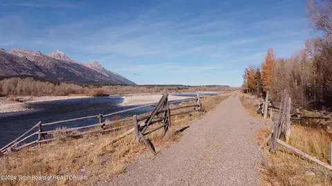 8625 Porter Loop, Jackson, WY 83001 photo 8