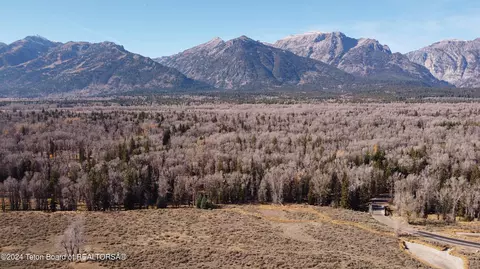 8625 Porter Loop, Jackson, WY 83001 photo 22