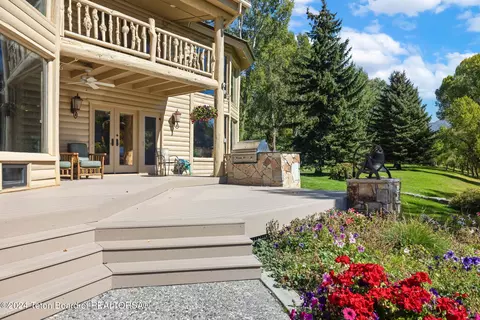 Exterior - 535 Swan Ln, Irwin, ID 83428 photo 5 of 10