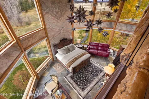 Bedroom - 535 Swan Ln, Irwin, ID 83428 photo 5 of 11