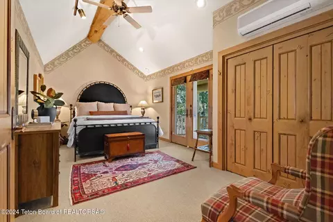 Bedroom - 535 Swan Ln, Irwin, ID 83428 photo 6 of 11