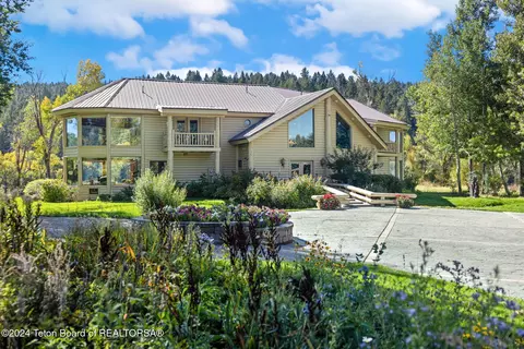 Exterior - 535 Swan Ln, Irwin, ID 83428 photo 1 of 10