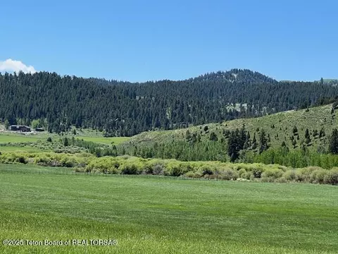 5000 Spring Creek Rd, Fairview, WY 83119