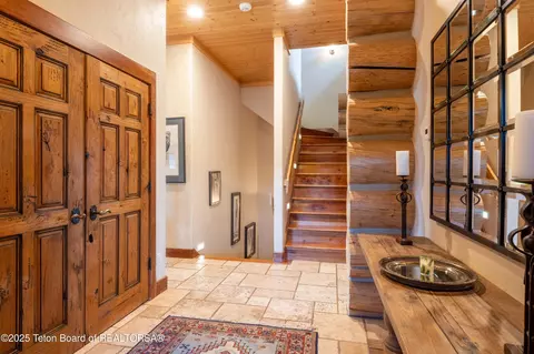 Entry Way - 30 Vista Rd, Cora, WY 82925 photo 3 of 8