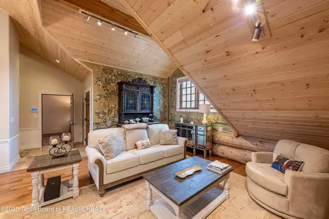 Living - 30 Vista Rd, Cora, WY 82925 photo 4 of 8