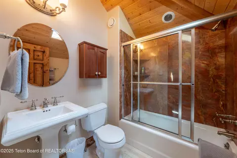 Bath - 30 Vista Rd, Cora, WY 82925 photo 8 of 11