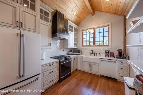 Kitchen - 30 Vista Rd, Cora, WY 82925 photo 5 of 11