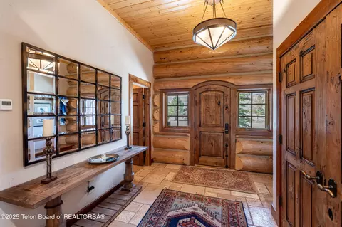 Entry Way - 30 Vista Rd, Cora, WY 82925 photo 2 of 8
