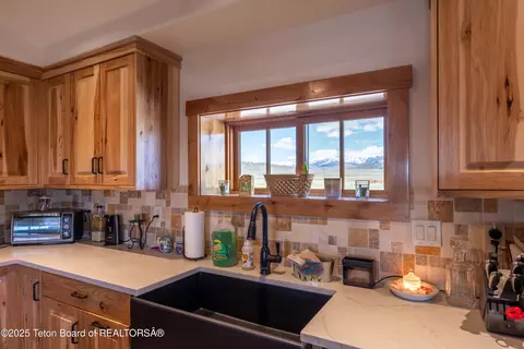Kitchen - 30 Vista Rd, Cora, WY 82925 photo 9 of 11