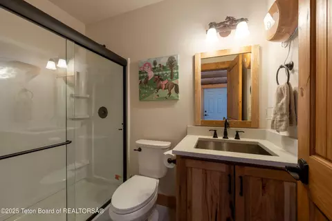 Bath - 30 Vista Rd, Cora, WY 82925 photo 9 of 11