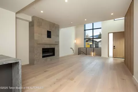 165 N Glenwood St #28, Jackson, WY 83001