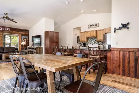 485 E Little Ave, Driggs, ID 83422 photo 8