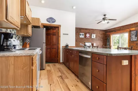 485 E Little Ave, Driggs, ID 83422 photo 7