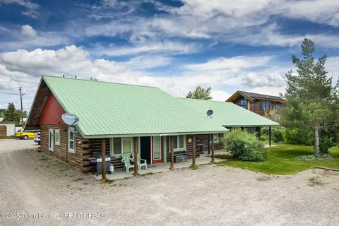 485 E Little Ave, Driggs, ID 83422 photo 2