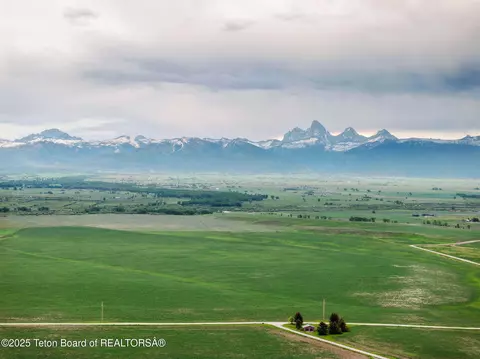 tbd N 8000 W, Tetonia, ID 83452