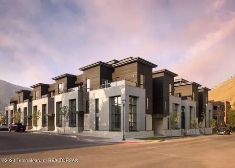 165 N Glenwood St #31, Jackson, WY 83001