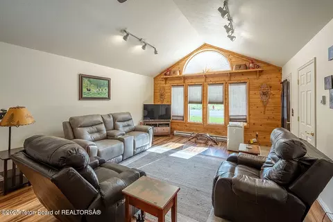 158 Holly Dr, Star Valley Ranch, WY 83127