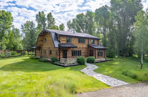 3760 N Moose-wilson Rd, Wilson, WY 83014