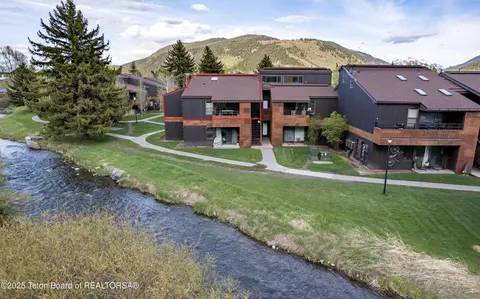 355 W Deloney #A-10, Jackson, WY 83001