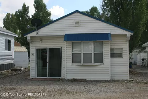 43 Muleshoe Rd, Thayne, WY 83127