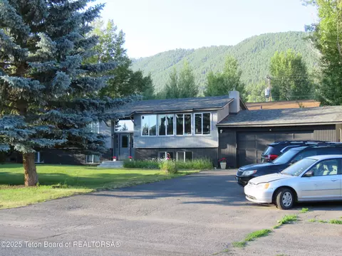 680 E Hall, Jackson, WY 83001 photo 1