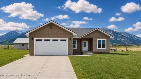 626 Little Greys Loop, Etna, WY 83120