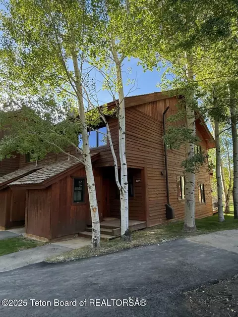1635 Harvest Dance Rd #31763177, Jackson, WY 83001