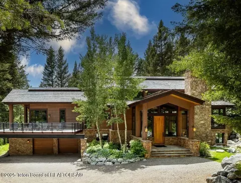 3780 W Mccollister Dr, Teton Village, WY 83014