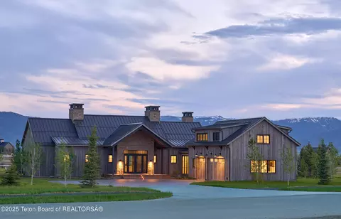 946 Whistling Ct, Driggs, ID 83422