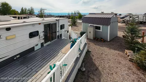 740 Whiffletree Dr, Thayne, WY 83127